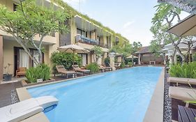 d'Penjor Seminyak